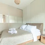 Christina\'S Cozy Apartment Near The Airport